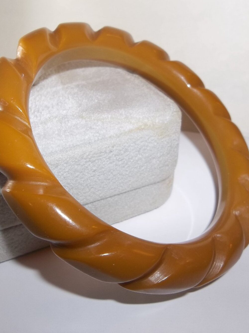 Vintage 1940's Bakelike Carmel Butterscotch Twisted Rope Bangle Bracelet